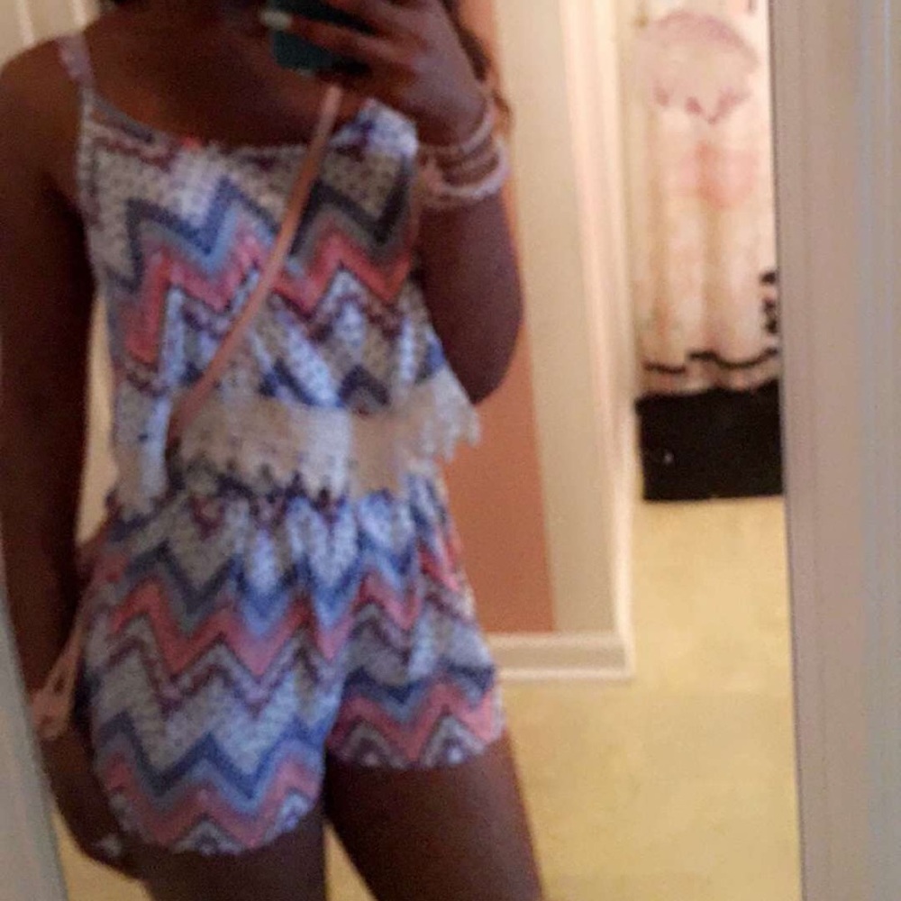 Pattern Romper - Picture 3 of 3